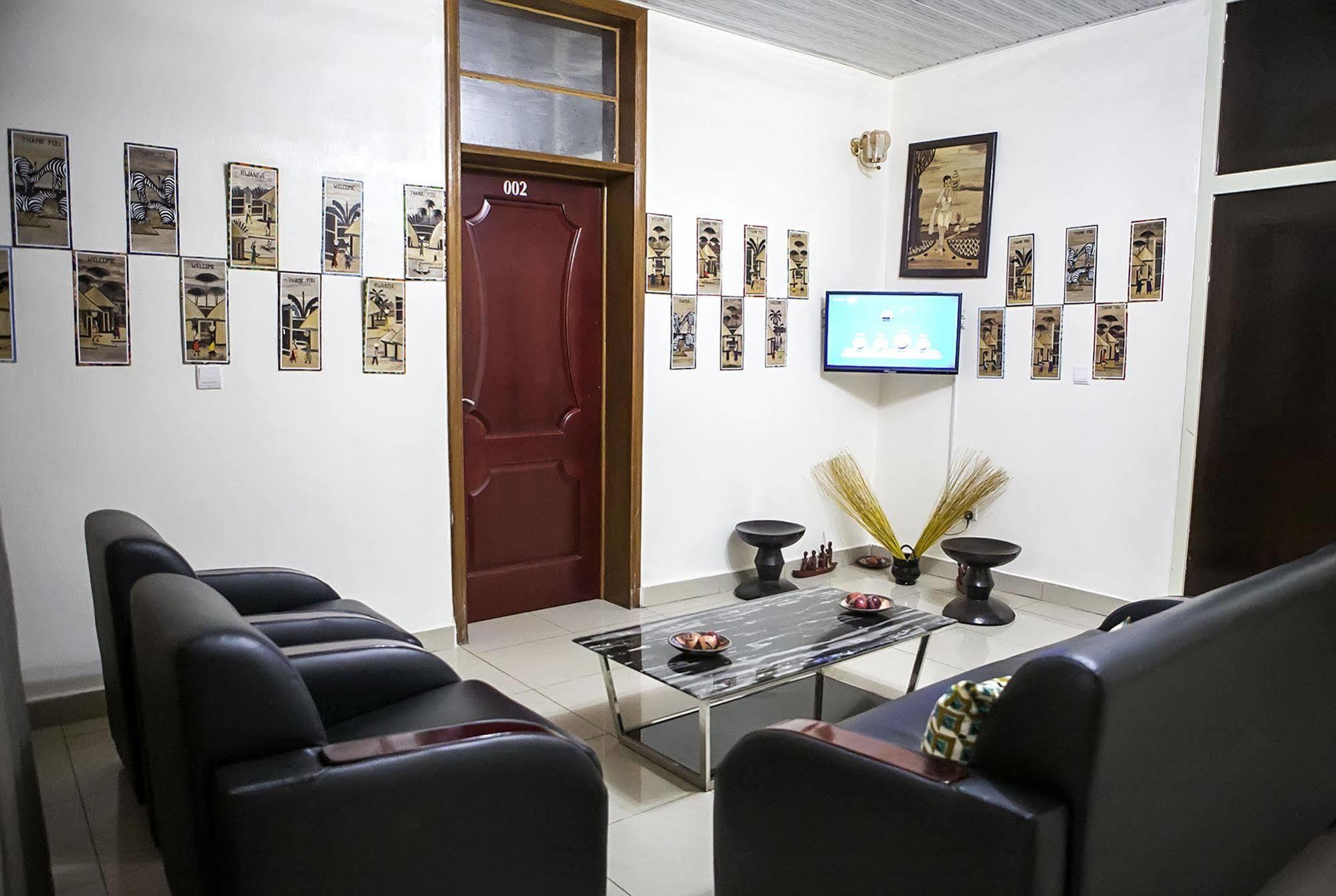 St Augustine Apartment & Hotel كيغالي المظهر الخارجي الصورة