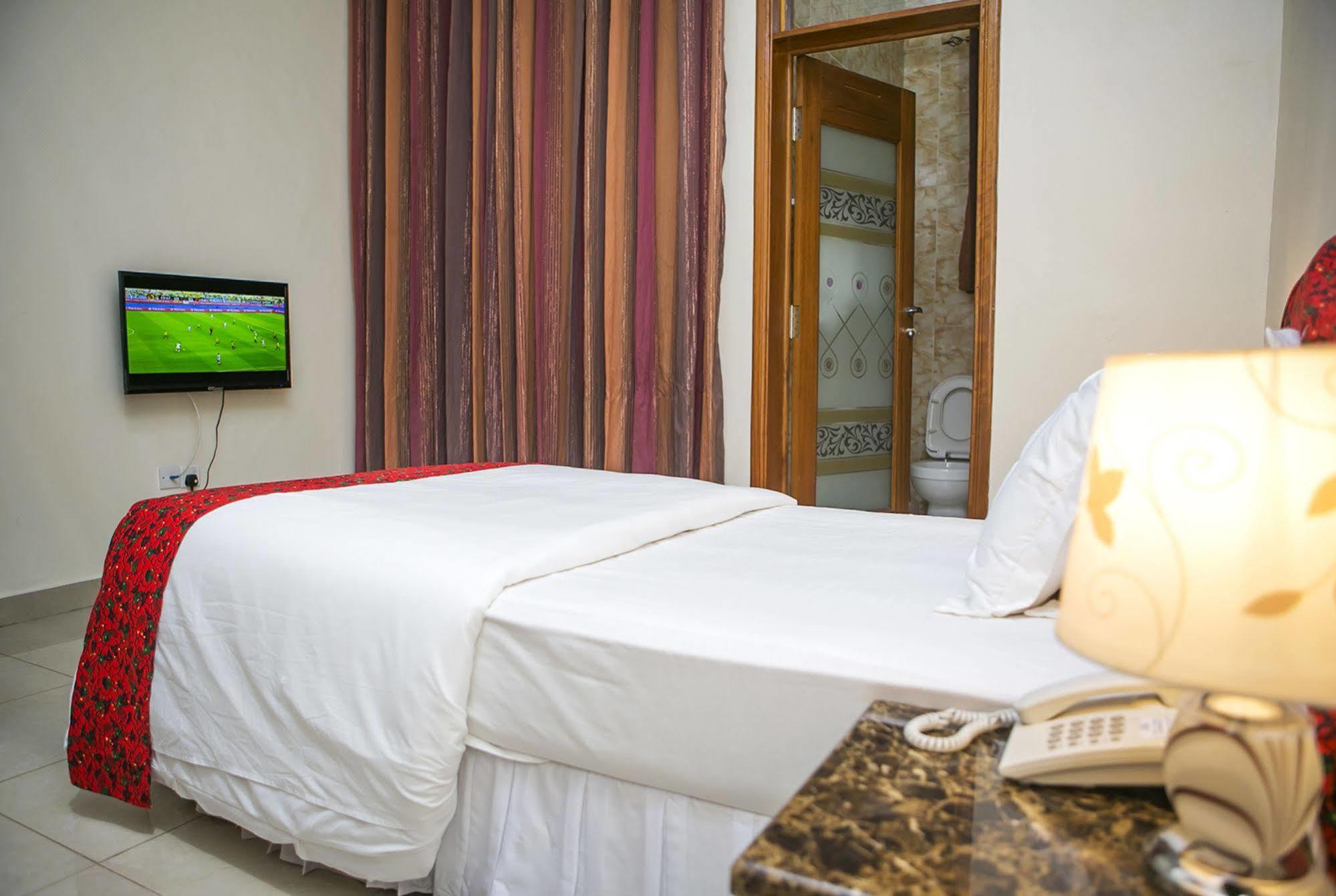 St Augustine Apartment & Hotel كيغالي المظهر الخارجي الصورة